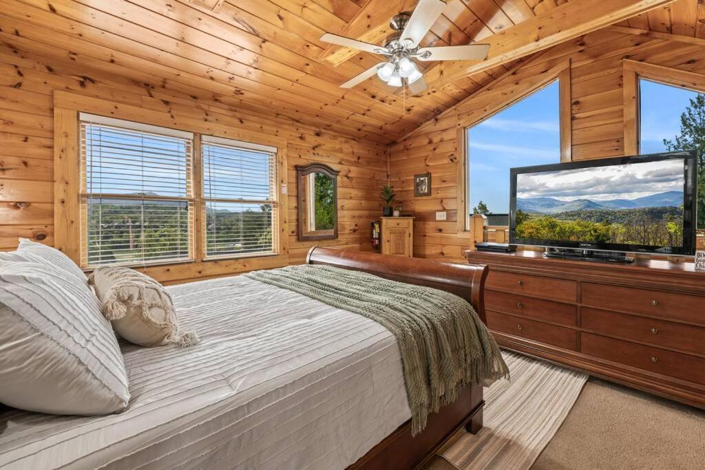 Cozy Cabin In The Smokies!!! Fully Furnished And Complete With Community Indoor And Outdoor Pools And Spas, Game And Fitness Rooms As Well As A Private Hot Tub Pigeon Forge Exterior foto